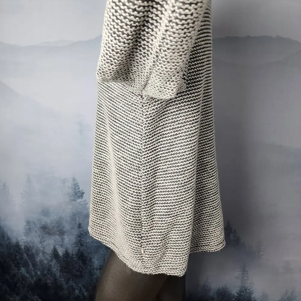 Roxy Free Thinking Button Trim Knit Gray Sweater | Junior's Medium